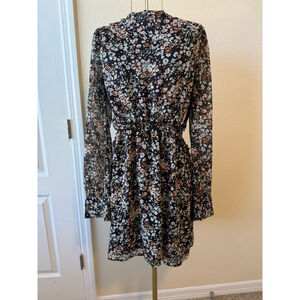 Women's Lulus Black Floral Long Sleeve Dress L